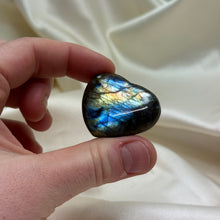 Load image into Gallery viewer, Labradorite Heart Carving