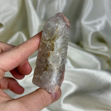 Load image into Gallery viewer, Flower Agate Tower F