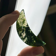 Load image into Gallery viewer, Moss Agate Moon Carving K