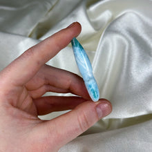 Load image into Gallery viewer, Larimar Paintbrush Carving