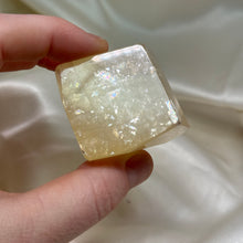 Load image into Gallery viewer, Honey Calcite Freeform D