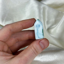 Load image into Gallery viewer, Larimar Tower G