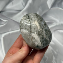 Load image into Gallery viewer, Sea Jasper Palmstone A