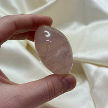 Load image into Gallery viewer, Star Rose Quartz Palmstone D