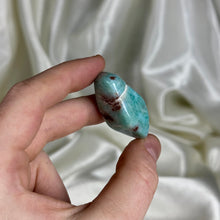 Load image into Gallery viewer, Larimar Tumble A