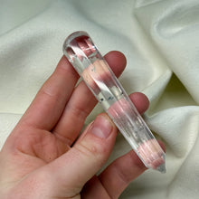 Load image into Gallery viewer, Faceted Quartz Wand Carving