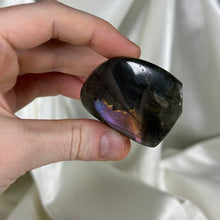 Load image into Gallery viewer, Blue Ice Labradorite Freeform