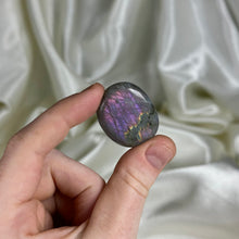 Load image into Gallery viewer, Mini Purple Labradorite Pocket Palm B