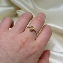 Load image into Gallery viewer, Sz 8 Sterling Silver Libyan Desert Glass Ring A