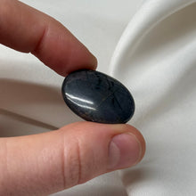 Load image into Gallery viewer, Sapphire Palm B