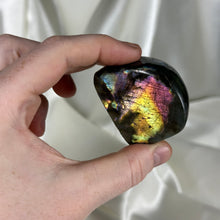 Load image into Gallery viewer, Floral Flash Labradorite Freeform (imperfect)