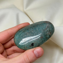 Load image into Gallery viewer, Flashy Amazonite Palmstone