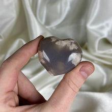 Load image into Gallery viewer, Flower Agate Heart Carving E