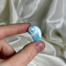 Load image into Gallery viewer, Larimar Moon A