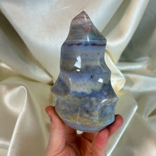 Load image into Gallery viewer, Orby Sea Jasper Flame (1lb10oz)