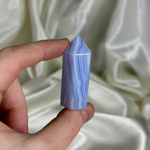 Load image into Gallery viewer, Blue Lace Agate Tower A