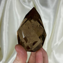Load image into Gallery viewer, Faceted Smoky Quartz Flame