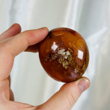 Load image into Gallery viewer, Moss Agate x Carnelian Palmstone with Druzy Pocket
