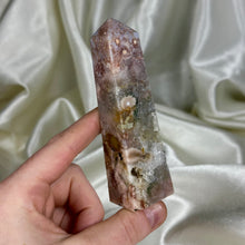 Load image into Gallery viewer, Amethyst x Flower Agate Tower C