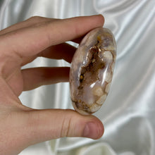 Load image into Gallery viewer, Flower Agate Palmstone D