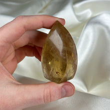 Load image into Gallery viewer, Honey Citrine Flame