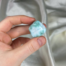 Load image into Gallery viewer, XL Larimar Tumble D