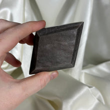 Load image into Gallery viewer, Sheen Obsidian Diamond Carving