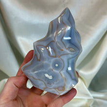 Load image into Gallery viewer, Pastel Orby Orca Agate Flame (1lb3oz)