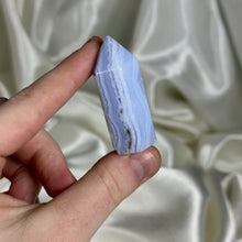 Load image into Gallery viewer, Blue Lace Agate Tower C