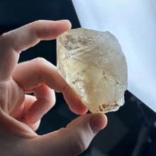 Load image into Gallery viewer, Unpolished 4oz Citrine Point