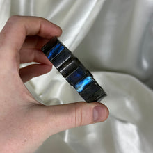 Load image into Gallery viewer, Blue Flash Labradorite Beaded Stretch Bangle