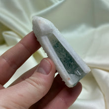 Load image into Gallery viewer, Inner Mongolian Quartz Point E