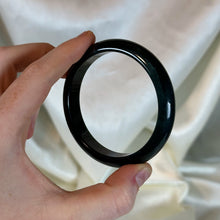 Load image into Gallery viewer, Guatemalan Jade Bangle A (58mm inner diameter)