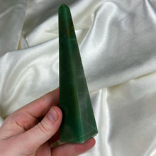 Load image into Gallery viewer, Green Aventurine Tower A