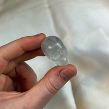 Load image into Gallery viewer, Fluorite Skull Carving E