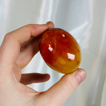 Load image into Gallery viewer, Peachy Carnelian x Orca Agate Palmstone