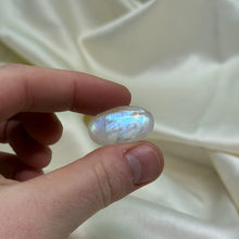 Load image into Gallery viewer, High Quality Rainbow Moonstone Mini Palmstone C