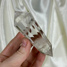 Load image into Gallery viewer, Clear Quartz Vogel A with Phantoms and Rainbows