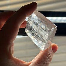 Load image into Gallery viewer, Optical Calcite Freeform C