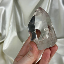 Load image into Gallery viewer, High Clarity Quartz Tower with Multiple Penetrator Points