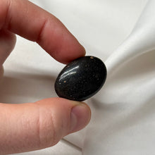 Load image into Gallery viewer, Rare! Honduras Black Opal Mini Palm A