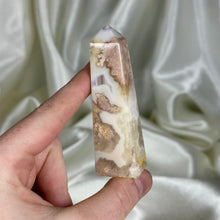 Load image into Gallery viewer, Flower Agate Tower B