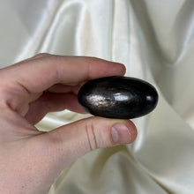 Load image into Gallery viewer, Hypersthene Shiva Carving
