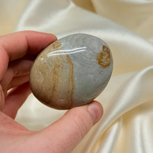 Load image into Gallery viewer, Polychrome Jasper Palmstone H