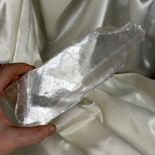 Load image into Gallery viewer, Genuine Selenite with Light Pink Phantoms