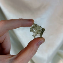 Load image into Gallery viewer, 1.55g Angel Chime Moldavite