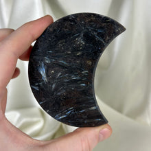 Load image into Gallery viewer, Arfvedsonite with Garnet Moon Carving on Stand A