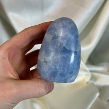 Load image into Gallery viewer, Blue Calcite Freeform B (9.5oz)