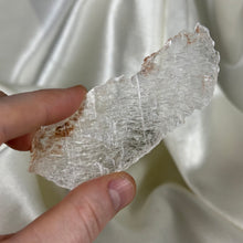 Load image into Gallery viewer, Genuine Selenite Plate from Utah I