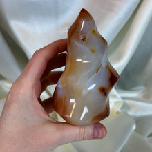 Load image into Gallery viewer, Druzy Carnelian Flame (1.5lb)